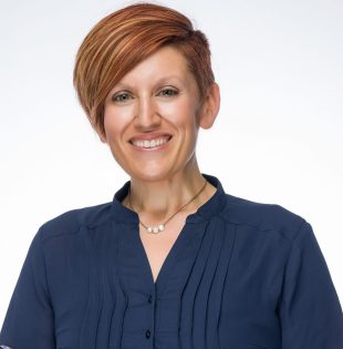 Bethany Hartley Headshot